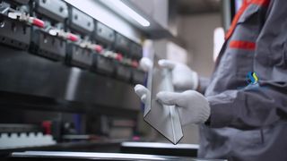 बिक्री के लिए चीन स्मार्ट इलेक्ट्रिक प्रेस ब्रेक 40 टन 1600 मिमी